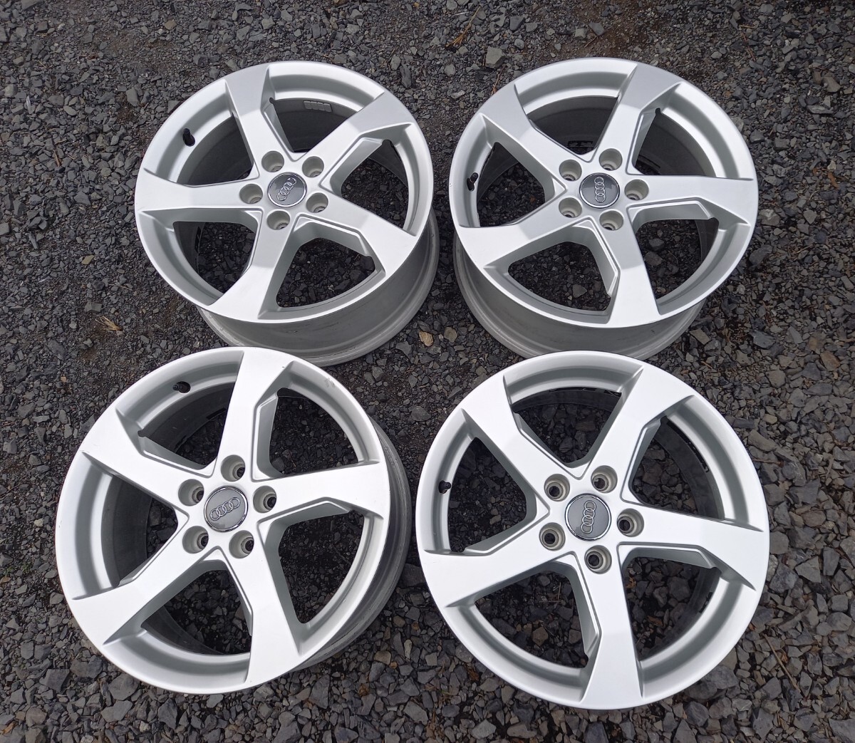 AUDI アウディ A3 8V 純正 17インチ 7.5J +51 PCD112 5H ハブ57拍卖