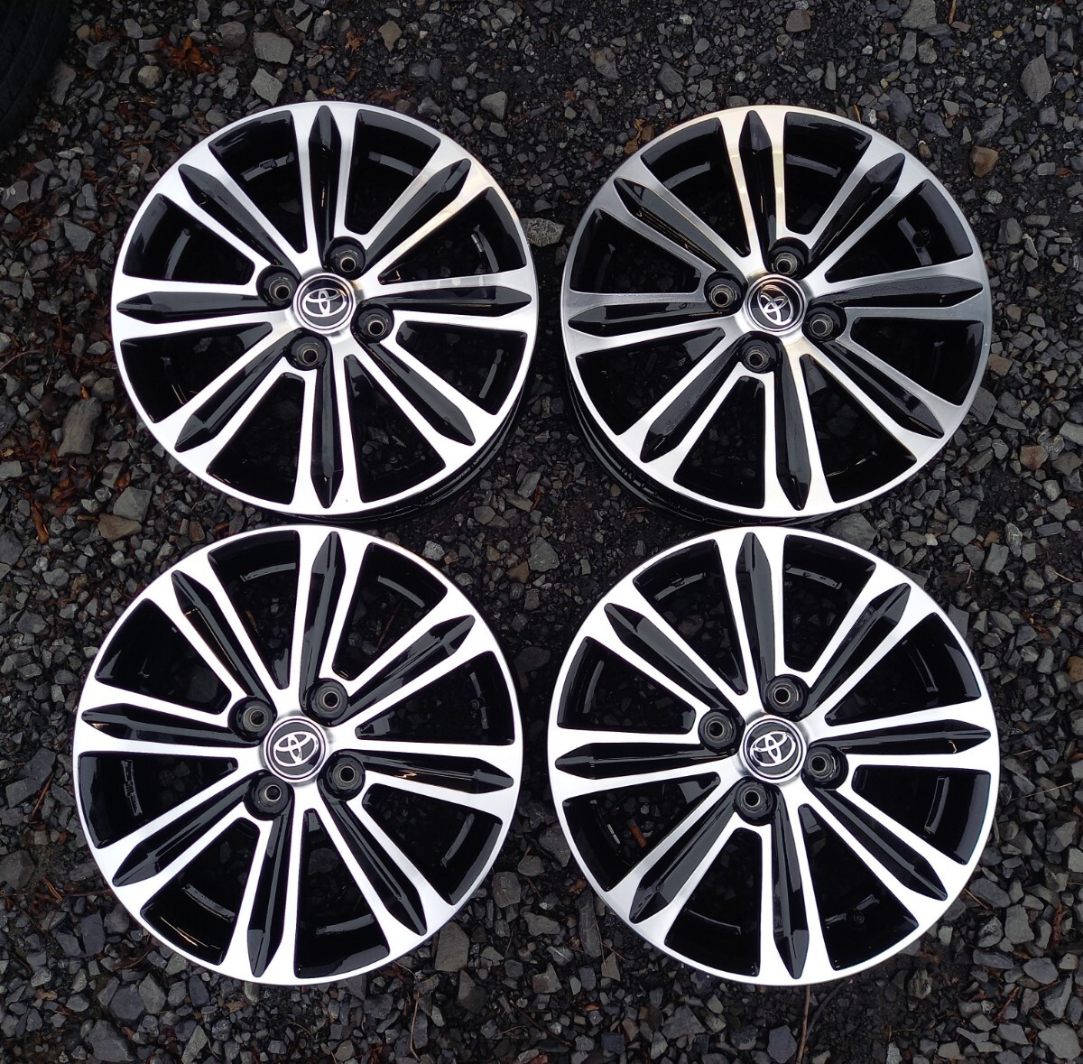 美品 トヨタ ピクシスジョイ 純正 15インチ 4.5J +45 PCD100 4H 4本 ダイハツ タント ムーブ キャスト ウェイク スタッドレス用拍卖