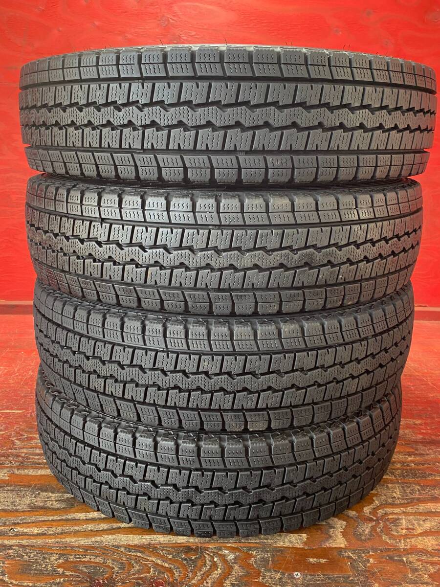 155/80/R14 88/86N LT DUNLOP WINTER MAXX SV01 製造年2020, 4本, 80% バリ山 *176B拍卖