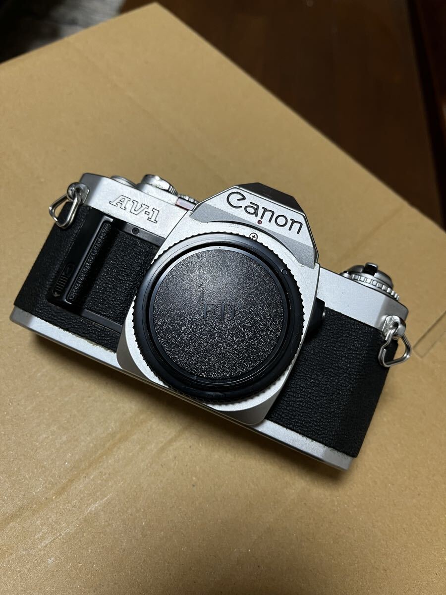 Canon AV-1フィルムカメラ 一眼レフ シルバー ボディ ジャンク扱い拍卖