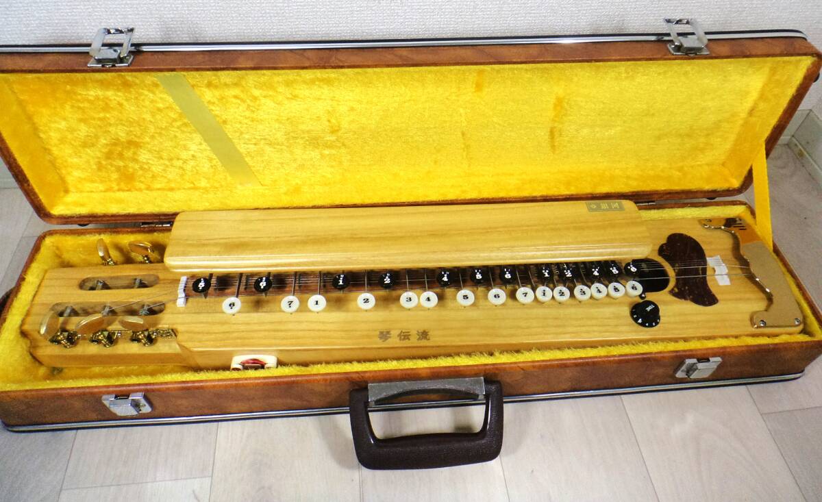 SYB 大正琴 琴伝流 銀河 ハードケース付き 和楽器 拍卖