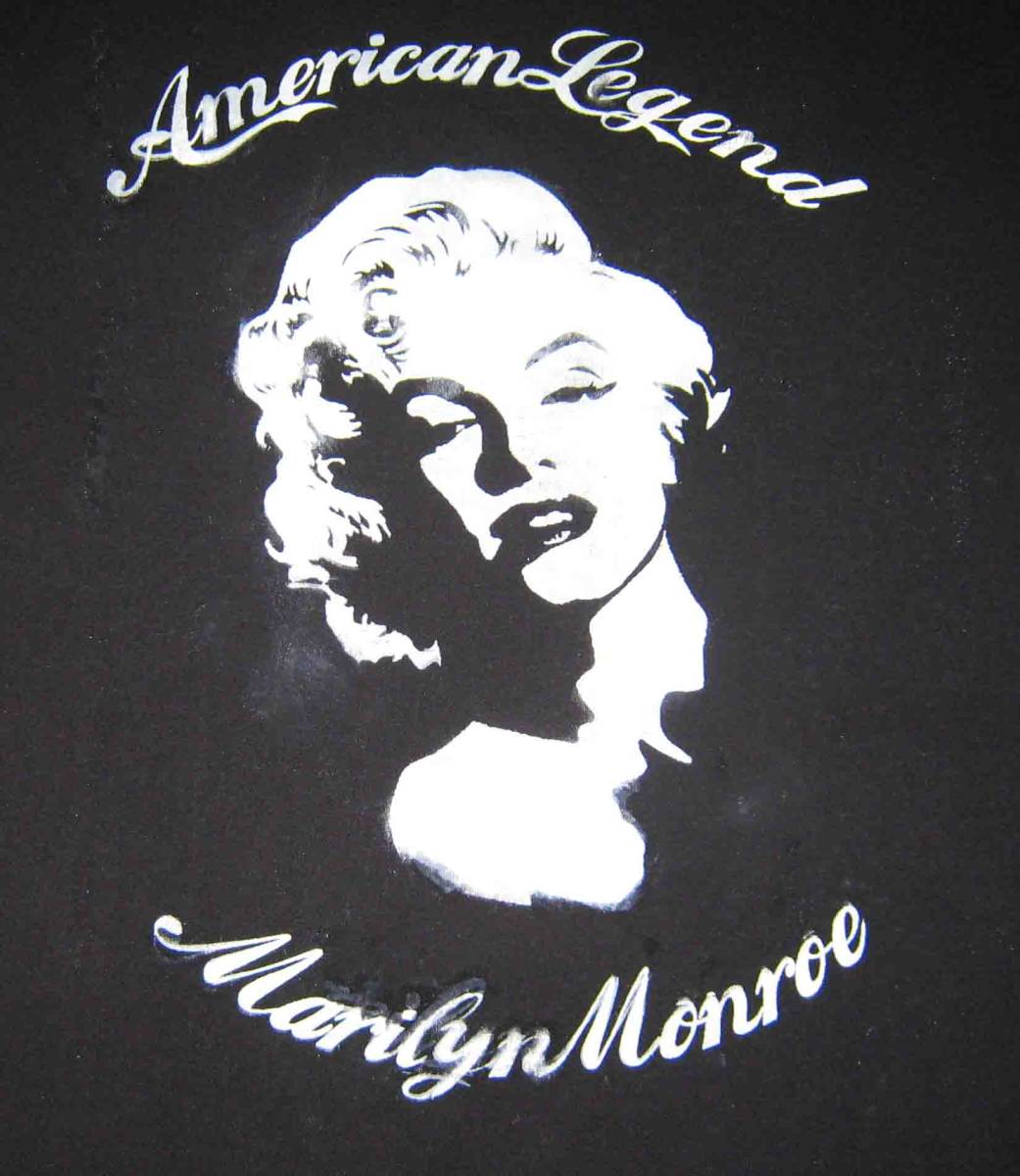 マリリン・モンロー Marilyn Monroe VネックTシャツ ▼ 黒地に白 M .L. 2L 3L の3サイズから選べます。拍卖