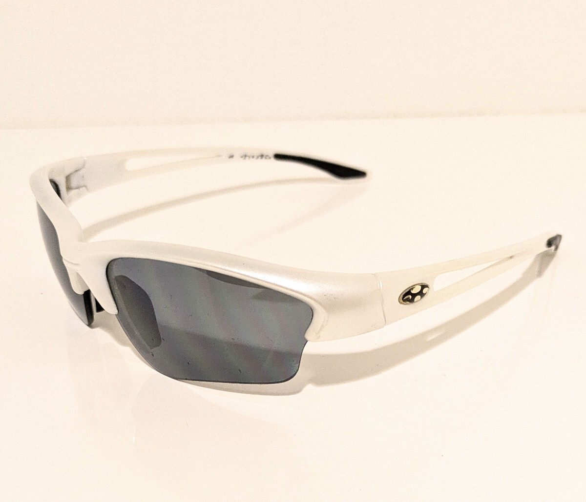 《Kabuto》スポーツサングラス カブト ビナート ミニ マウンテンバイク サイクリング ツーリング アウトドア 釣り 練習用拍卖