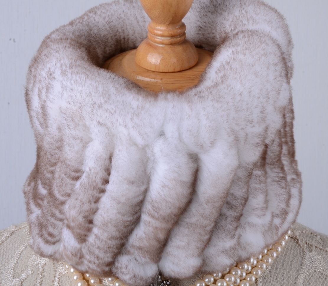 ◆新品◆限定 柔らかな毛皮の レッキス編み込み◆スヌード 毛皮ファー拍卖