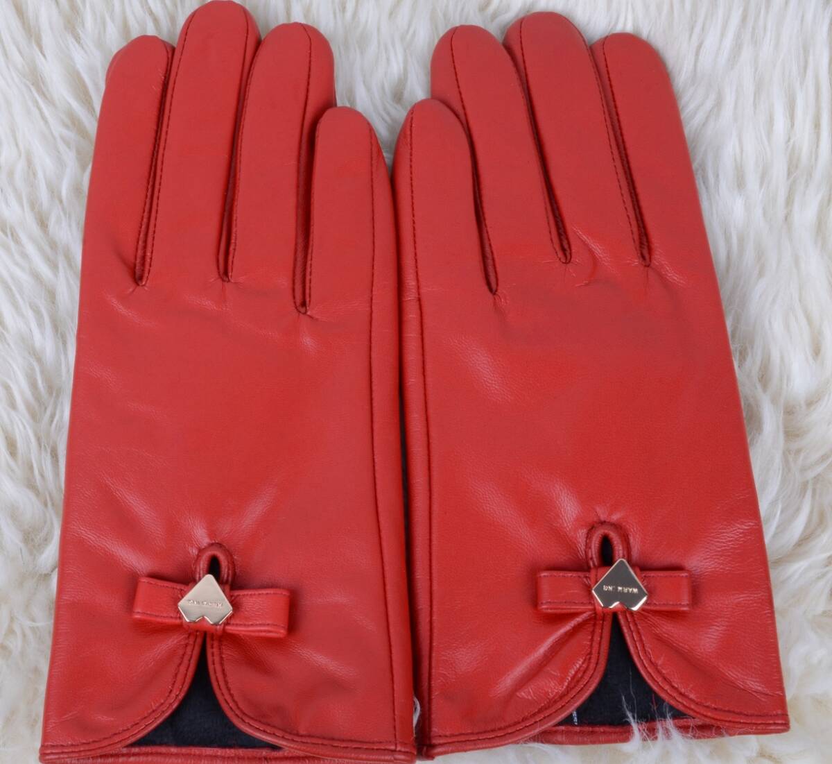スマホ対応★高級ラムレザーが贅沢な手袋 赤 女性用 グローブ革手袋拍卖