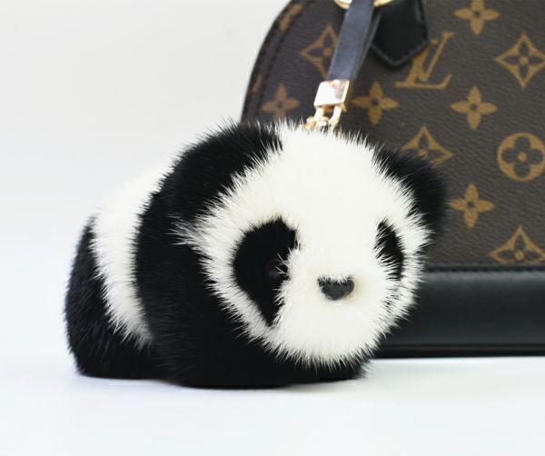 ◆新品 限定◆入手困難 パンダ★最高級ミンクファーバッグチャーム/キーホルダー毛皮ファー拍卖