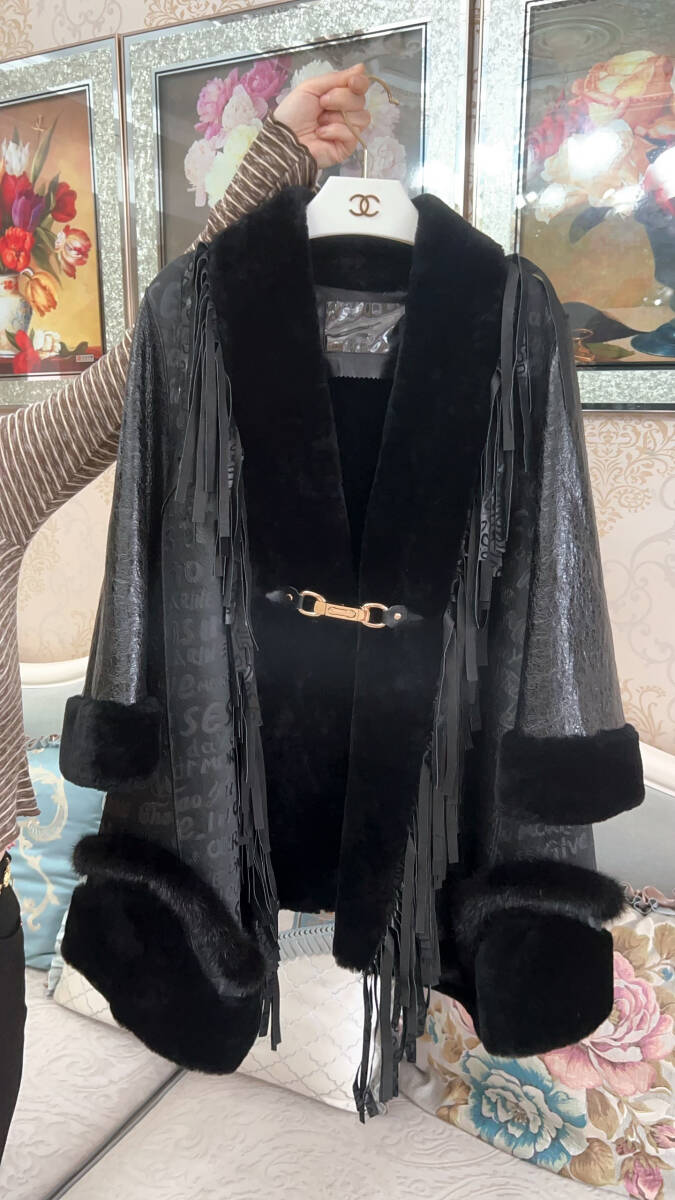 新品限定★レディース高級ラムファーのダブルフェイス裏地ポンチョ・ケープコート黒拍卖