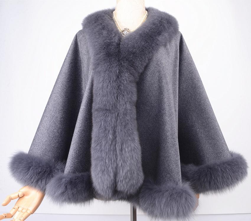 新品限定 優しい雰囲気の大判カシミヤ100%フォックスファー付きケープポンチョ灰毛皮ファー拍卖