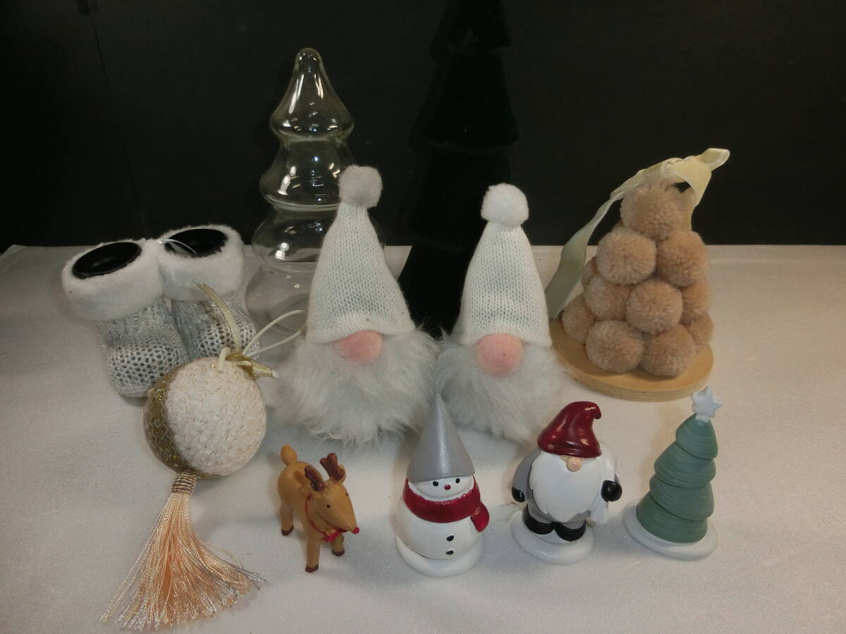 ☆未使用 クリスマス オブジェ ノーム(北欧の妖精)サンタクロース スノーマン トナカイ 雪だるま クリスマスツリー 置物拍卖
