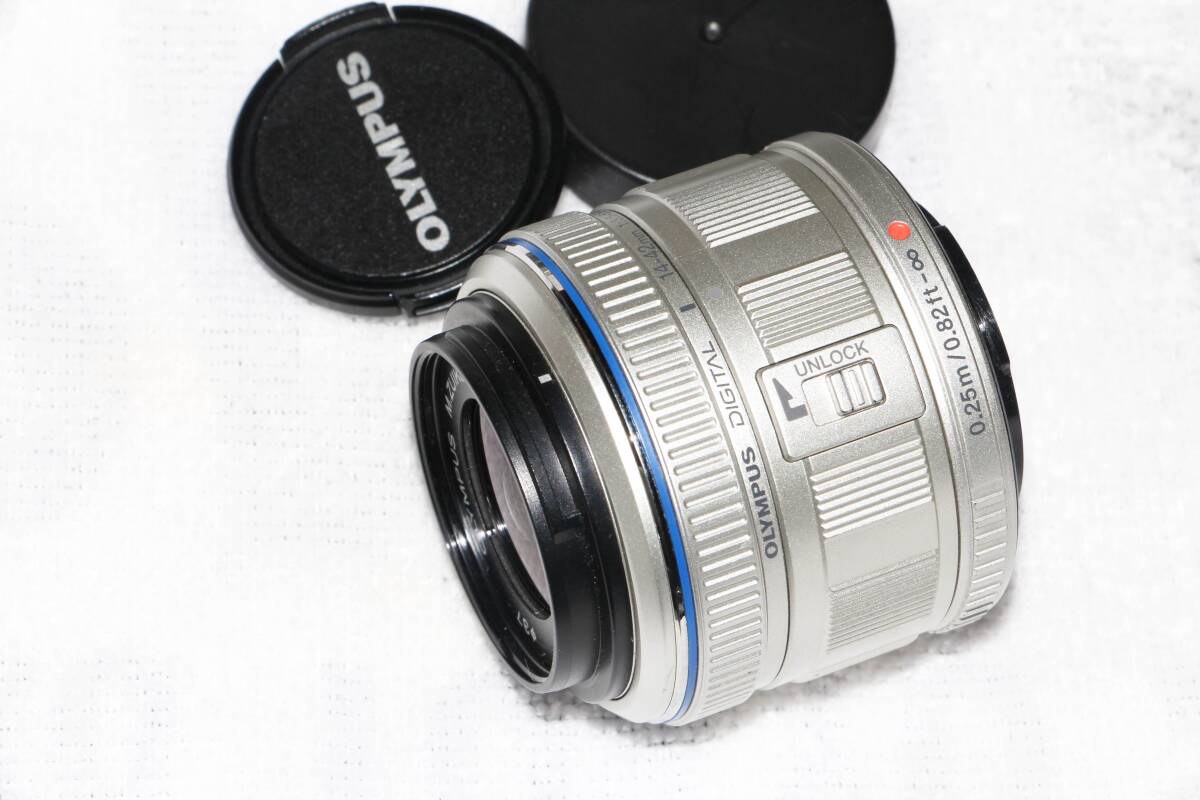 オリンパス OLYMPUS ズイコー M.ZUIKO DIGITAL 14-42mm F3.5-5.6 II MSC シルバー 美品拍卖