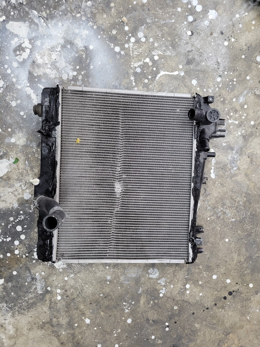 エブリイ エブリー エブリィ DA17V スクラム DG17V DR17V DA17W ラジエター ラジエーター ジャンク 修理前提拍卖