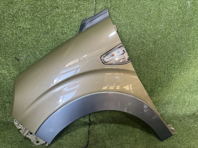 キャスト DBA-LA250S 左Fフェンダー G55 53812-B2A30拍卖
