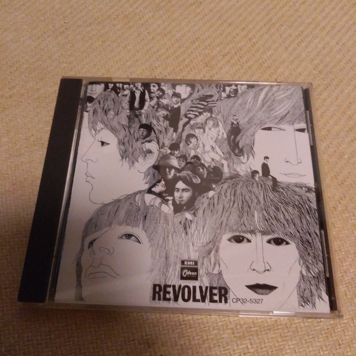 THE BEATLES ザ・ ビートルズ REVOLVER リボルバー CDアルバム 国内盤拍卖