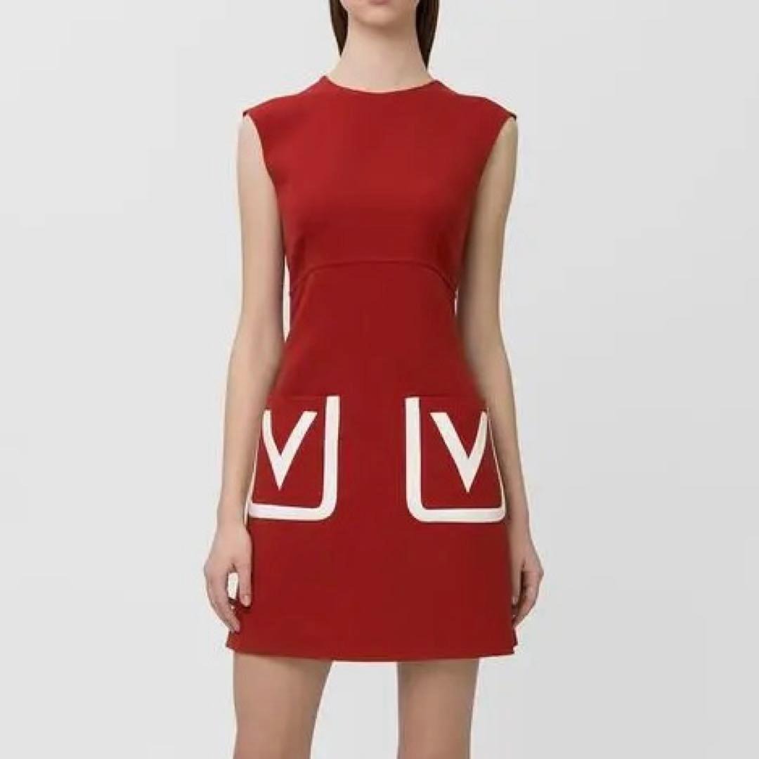 美品 近年モデル VALENTINOワンピース 38拍卖