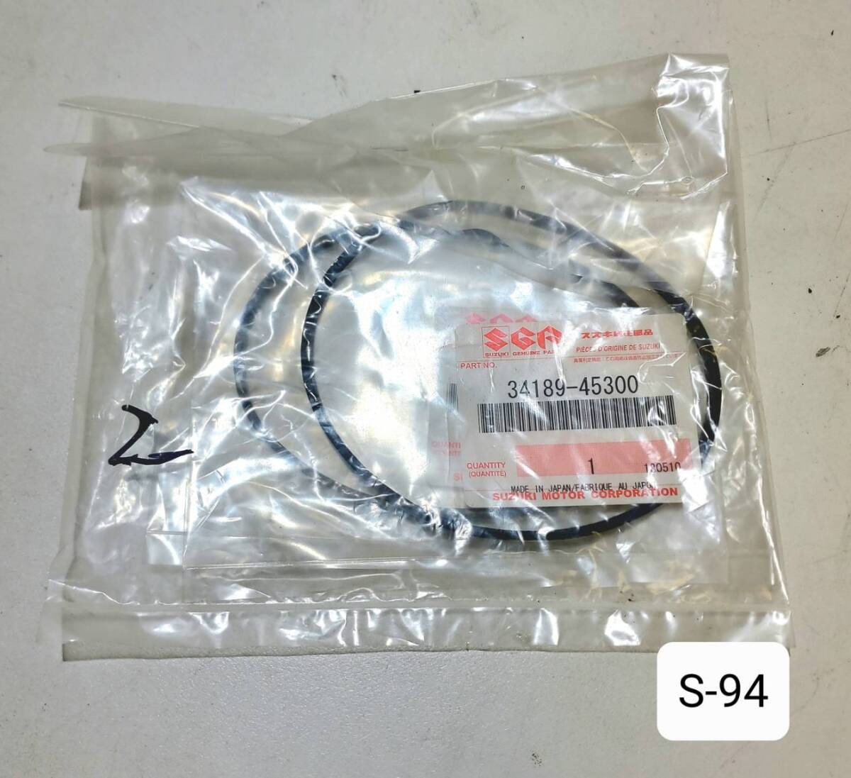 S-94.メータークッション 2個 新品スズキ純正部品 34189-45300 GS GSX FS インパルス拍卖