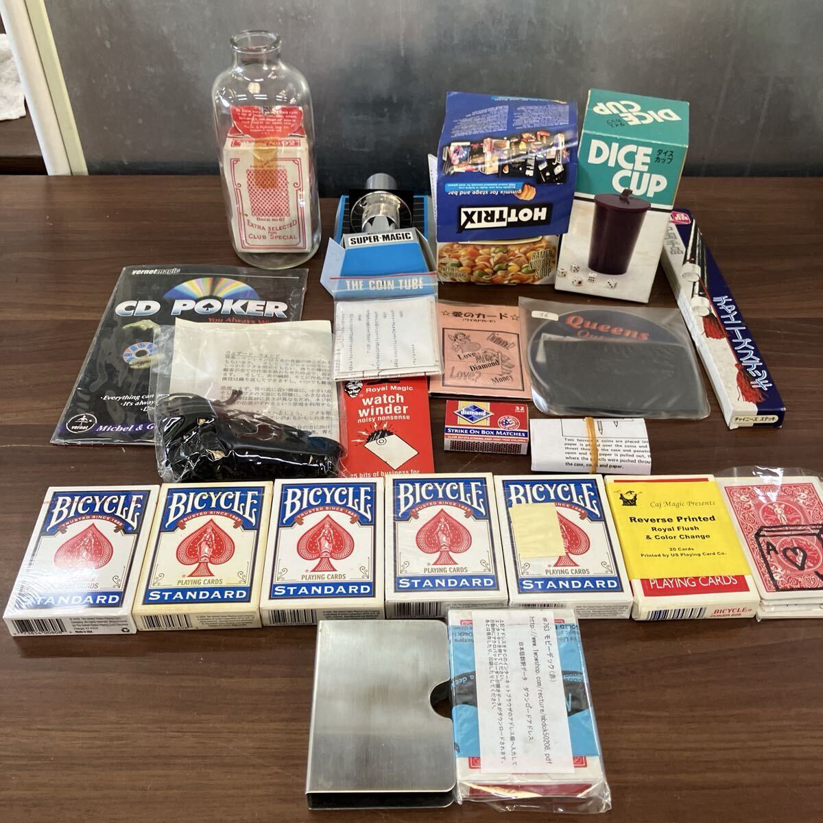 トランプ まとめ 大量 Bicycleマジック 当時物 カードゲーム まとめ モビーデック ウィザード ウォンド 手品 バイスクル 拍卖