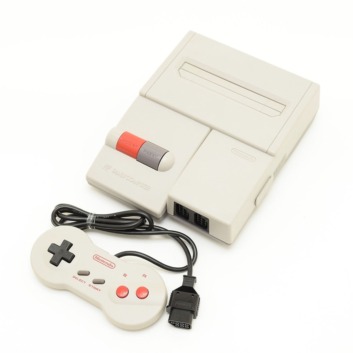 ▽533637 【美品】Nintendo ニンテンドー 任天堂 ファミリーコンピュータ FC ニューファミコン 本体+コントローラー HVC-101拍卖