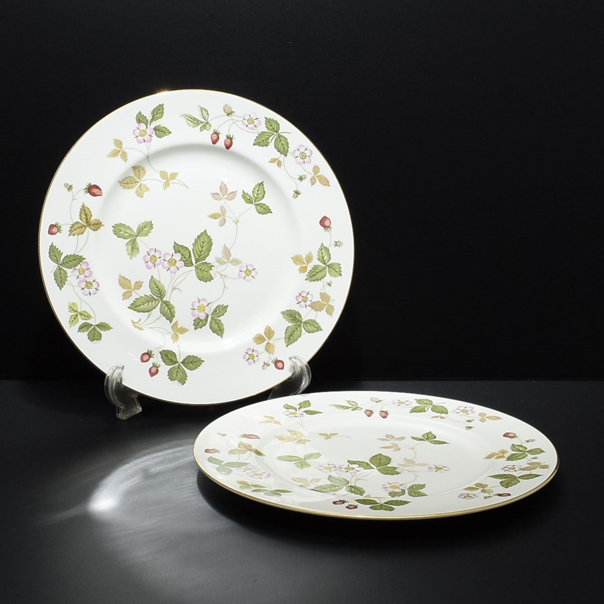 ◎562832 WEDGWOOD ウェッジウッド ワイルドストロベリー 大皿 27cm ディナープレート ペア 2枚セット拍卖