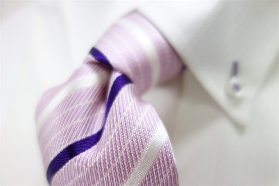 8390◆メイルアンドコー MALE&Co. ストライプ柄 シルクネクタイ拍卖