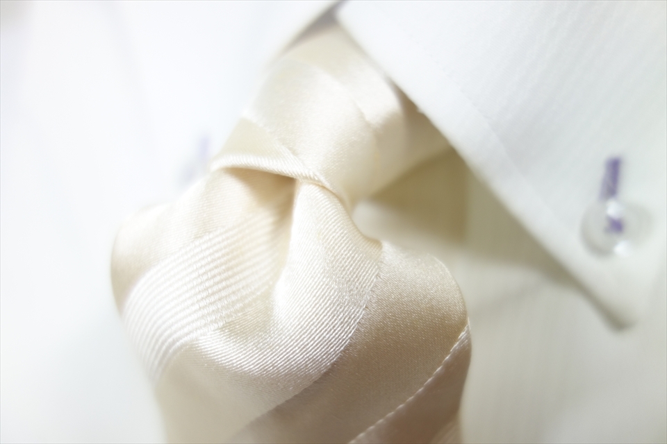 8588◆カンタスマーラ COUNTESS MARA ストライプ柄 シルクネクタイ拍卖