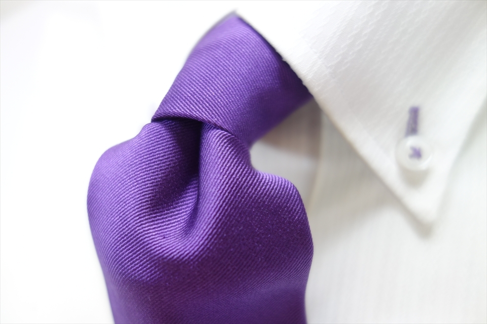 8732◆イタリア製 オンリーデザインONLY DESIGN ドット&ロゴマーク柄 シルクネクタイ拍卖