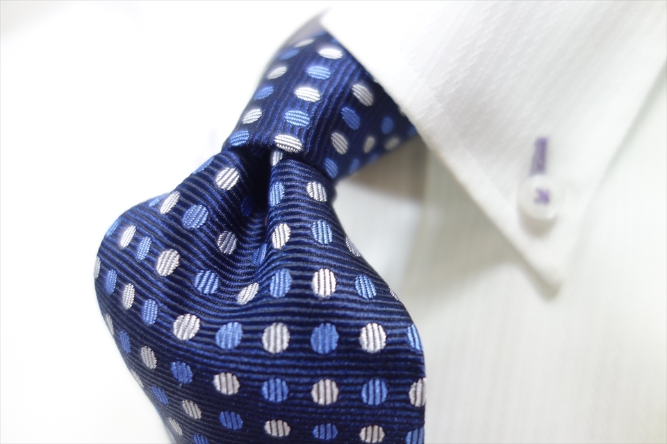 8743◆ミチコ・ロンドン MICHIKO LONDON KOSHINO ドット柄 シルクネクタイ拍卖