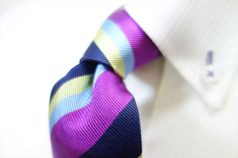 8797◆英国製生地 キースバリーKEITHVALLER U.K. LONDON ストライプ柄 シルクネクタイ拍卖