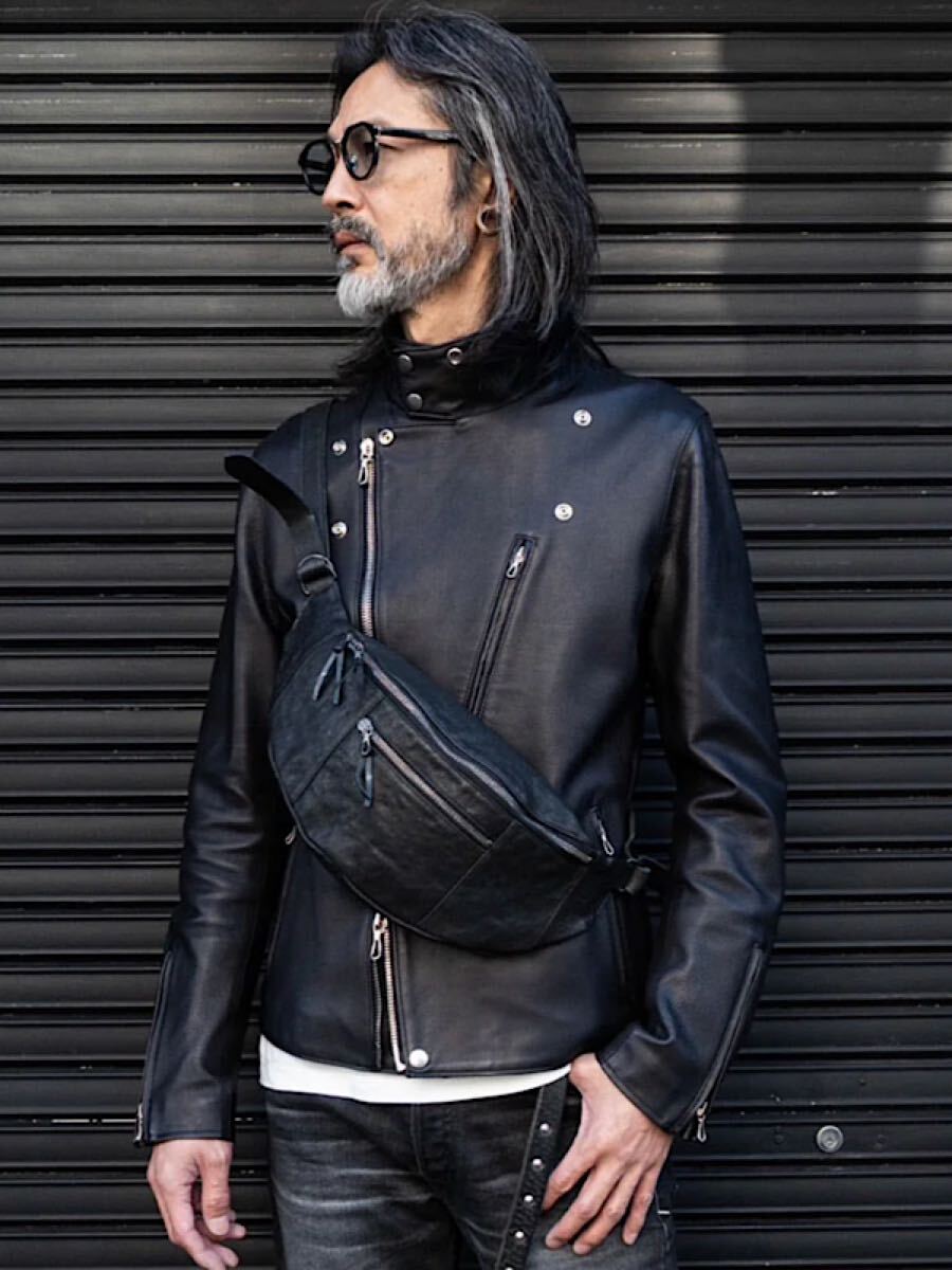 新品即決★STRUMストラム25AWフルタンニンピット鞣しシュリンクホースハイドボディバッグ黒拍卖