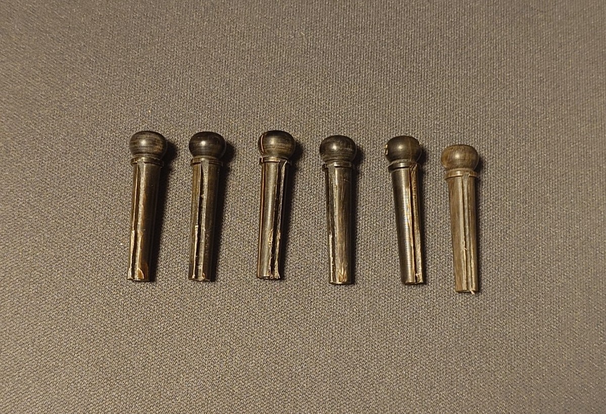 SCUD スカッド F-3622 ブリッジピン 水牛の角 点なし アコギ拍卖