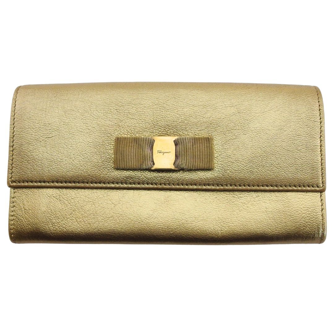 【30%OFFクーポン】サルヴァトーレフェラガモ Salvatore Ferragamo 長財布 ヴァラリボン ゴールド レディース 中古拍卖