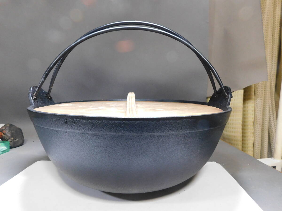 岡黒 稀少 初だし品 南部池永 囲炉裏の鉄鍋 直径37cm 未使用品 美品 売り切り拍卖