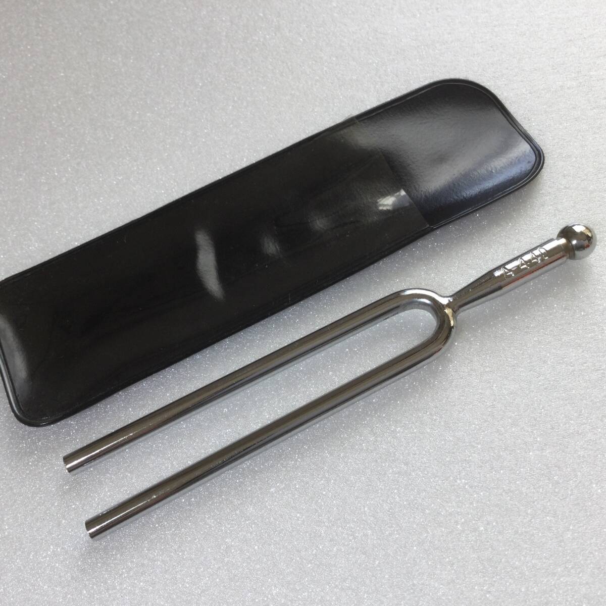 音叉 A-440 小ぶり 全長120㎜ おんさ 中古拍卖