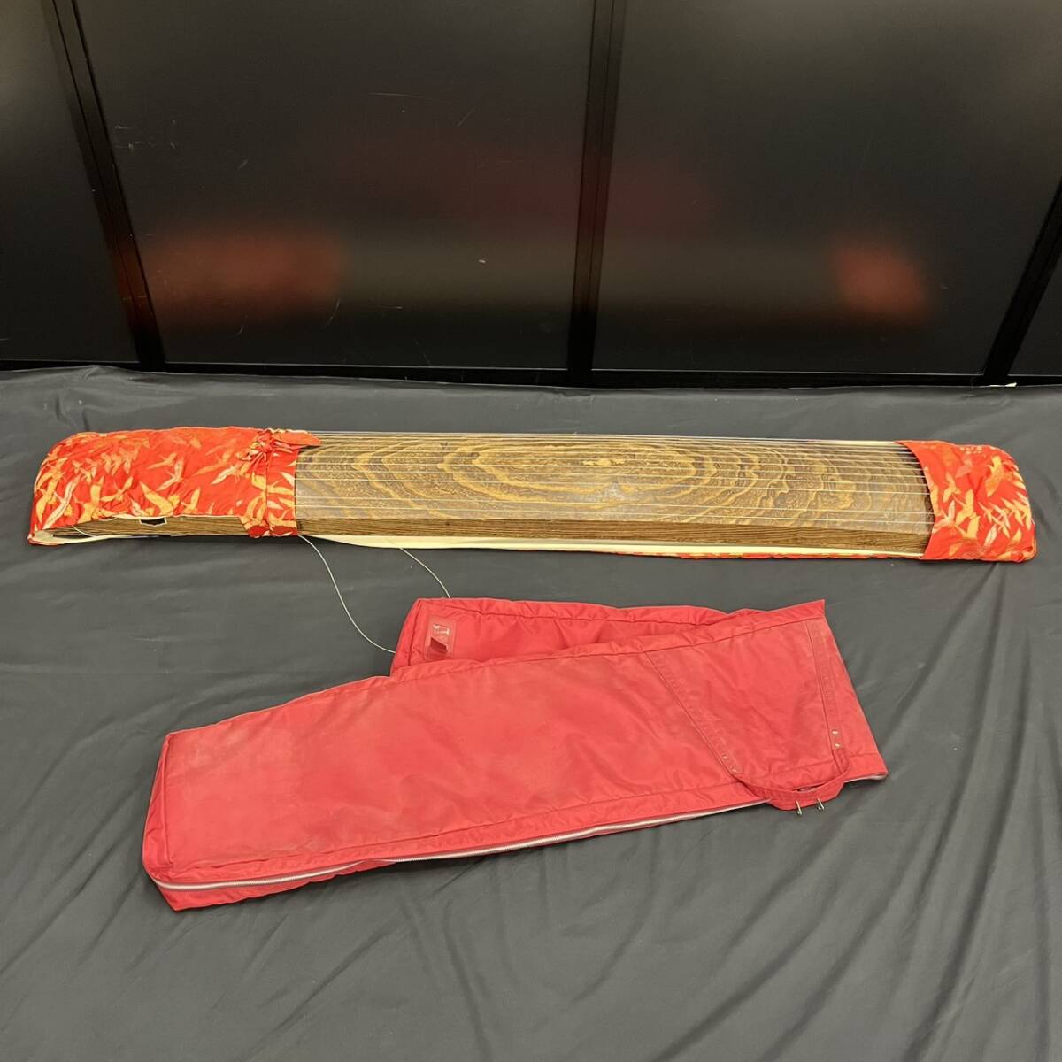 KIS/211122-1/5000/S112-11/【幕張】琴 弦楽器 和楽器 ソフトケース付き拍卖