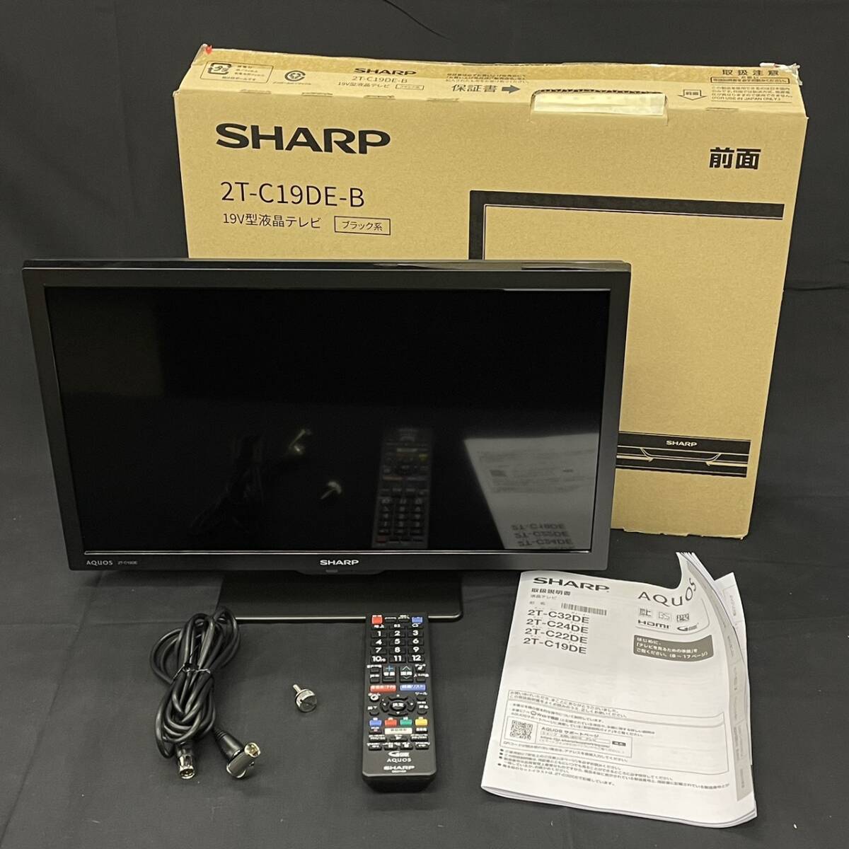25横/A015893-1/TK5000/K112-425/【幕張】SHARP シャープ AQUOS アクオス 19V型液晶テレビ 2T-C19DE-B ブラック系 箱付き拍卖