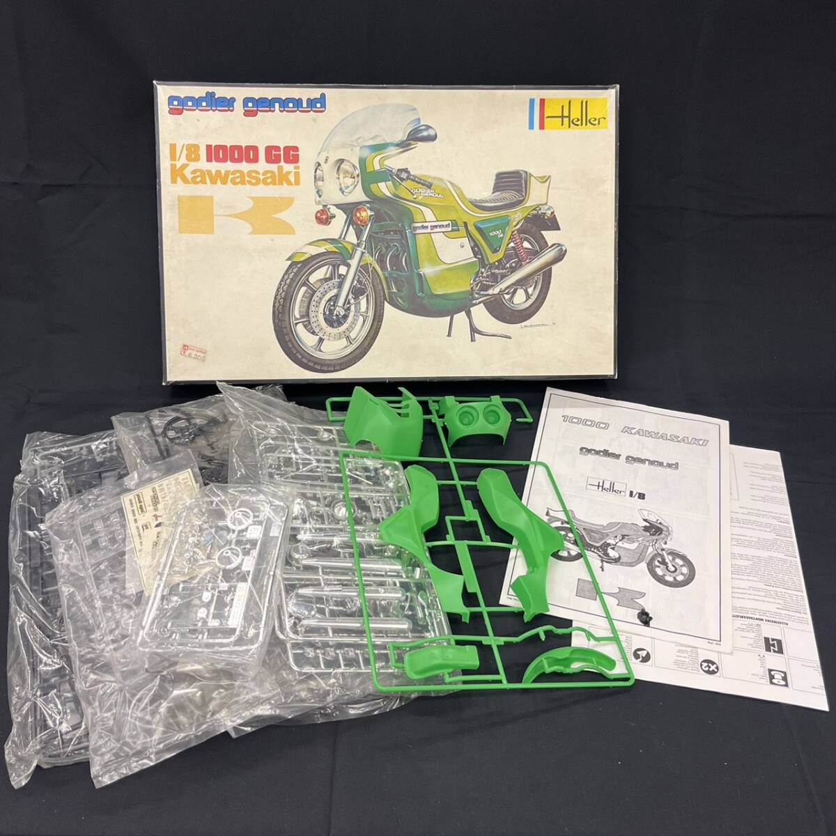 KIS/039869-1/3000/S113-2/【幕張】プラモデル godier genoud 1/8 1000 GG Kawasaki Kバイク 箱付き拍卖