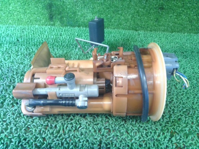 アルテッツァ TA-GXE10 フューエルポンプ 040 101961-5671 23221-74120 23221-74130 77020-53011拍卖