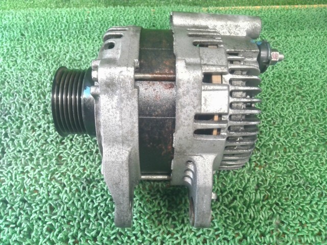 デリカD5 LDA-CV1W オルタネーター ダイナモ オルタネター X37 1800A432 1800A355拍卖