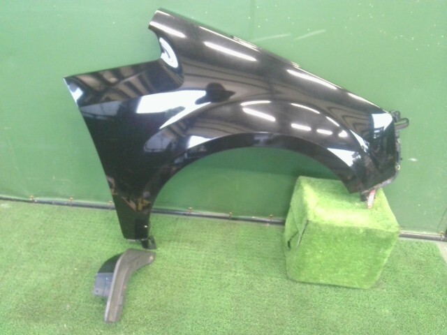 デリカD5 LDA-CV1W 右フェンダー 右F X37 5220D158拍卖