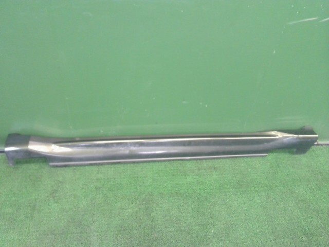 ヴェゼル DAA-RU3 右サイドステップ G539P 71800-T7A-J01ZG拍卖