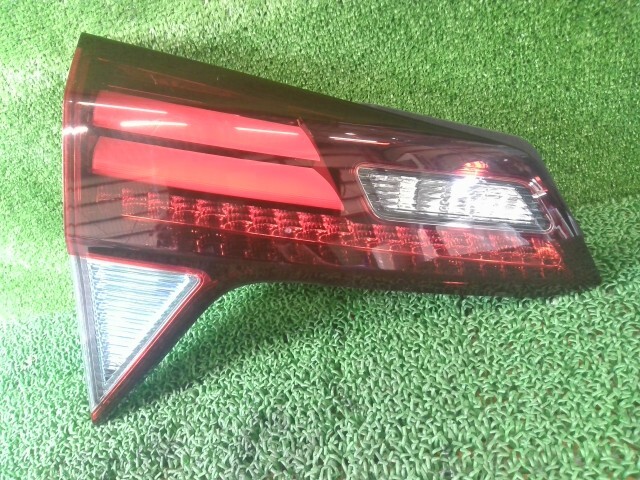 ヴェゼル DAA-RU3 左フィニッシャーパネル G539P 132-62164 34155-T7B-J11拍卖
