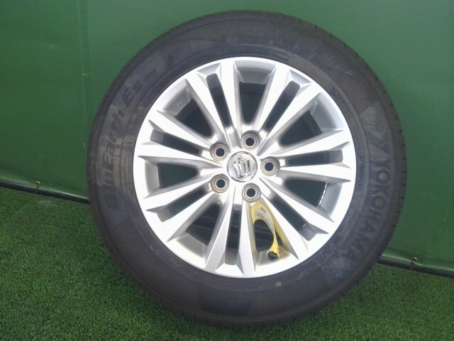クラウン 210 純正 ロイヤルサルーン BluEarth サマー 1本 215/60R16 6ミリ 16×7J 5穴 114.3 +40 25年拍卖