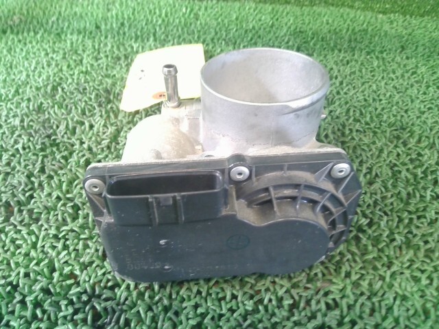 ハリアー DBA-ZSU60W スロットルボディ 070 22030-37050拍卖