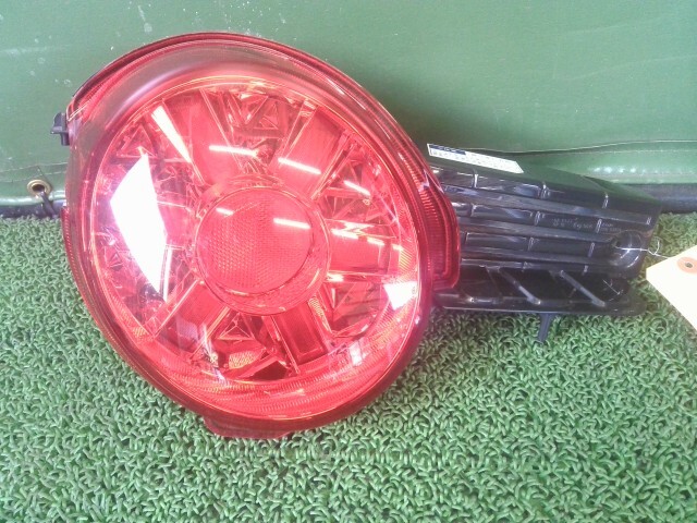 コペン 3BA-LA400K 左テールランプ W24 220-69016 81560-B2520拍卖