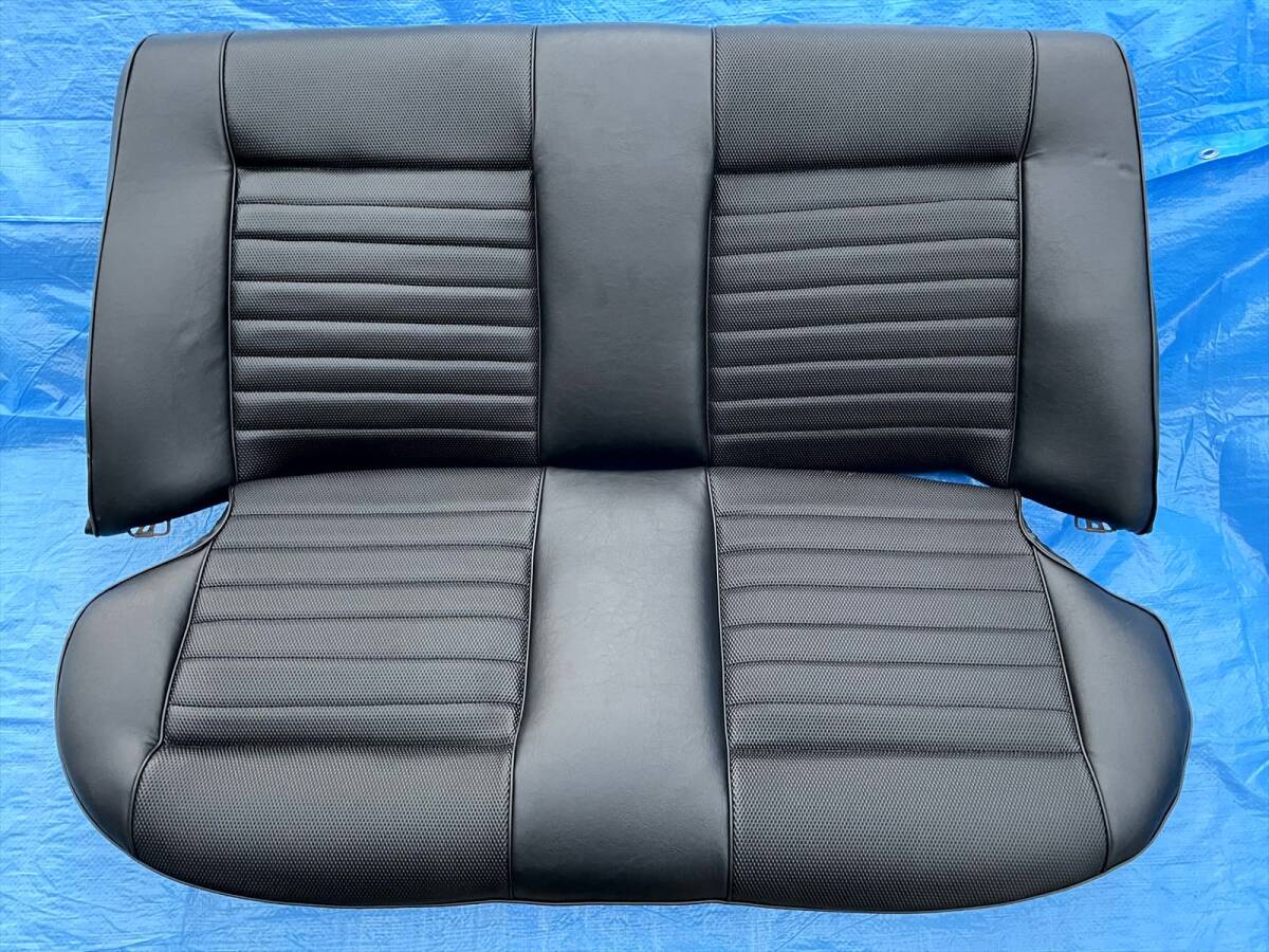 2510-007 GC10 日産 スカイライン(ハコスカ) GT-R 4ドア S44年/S45年式 純正 リアシート セット 張替済み(米粒柄) 当時物 旧車拍卖
