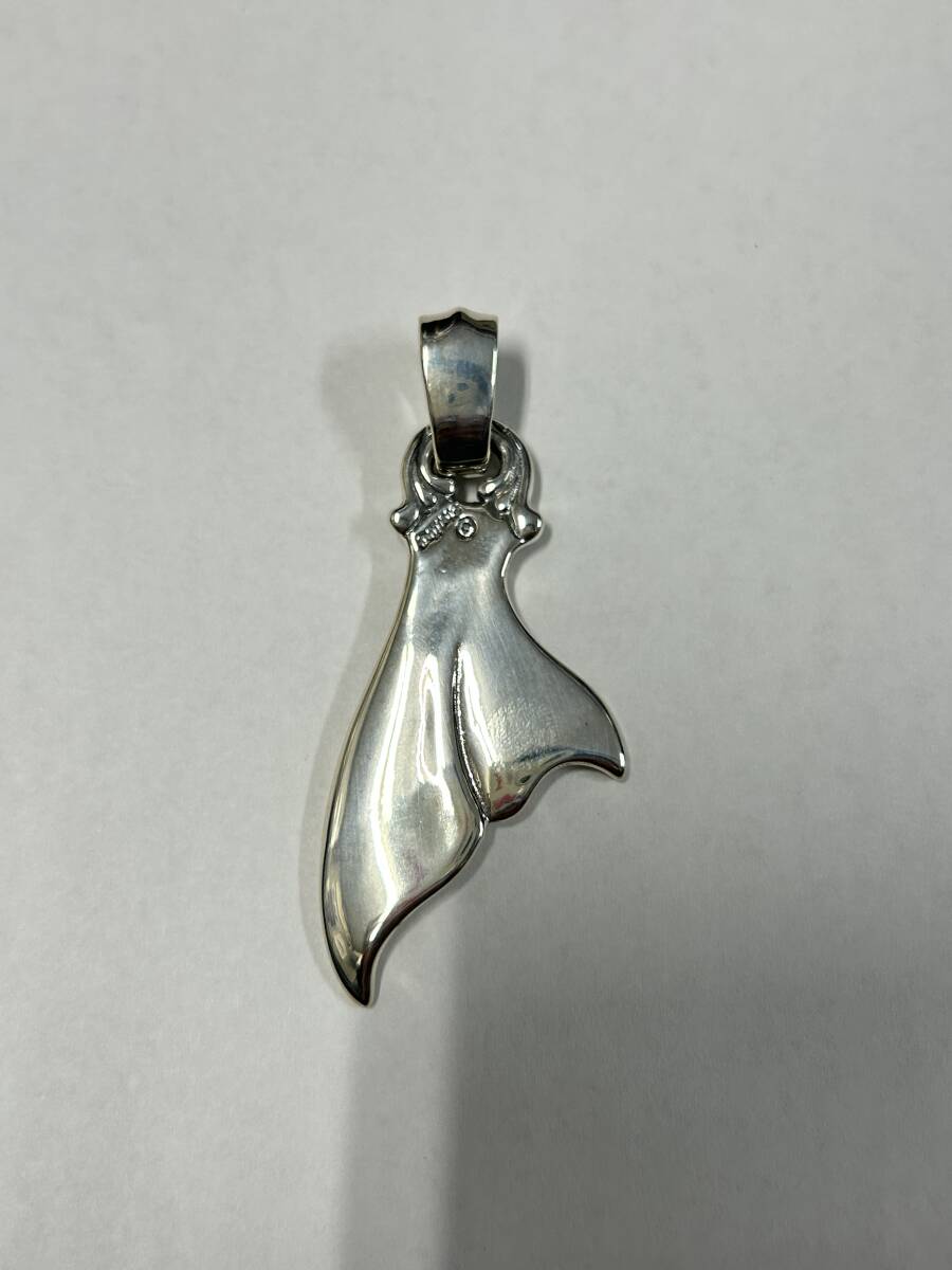 Bill Wall Leather ビルウォールレザー BWL ミディアムサイズのホエールテール ペンダント 鯨 シルバー ネックレスペンダント拍卖