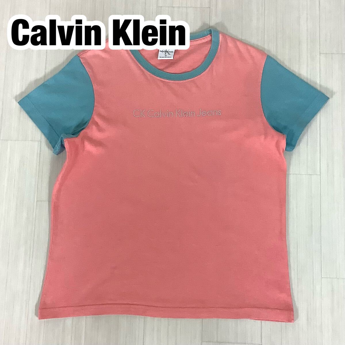 USA製 CK Calvin Klein Jeans カルバンクライン ジーンズ 半袖Tシャツ M ビーズロゴ ライトピンク×ライトブルー拍卖