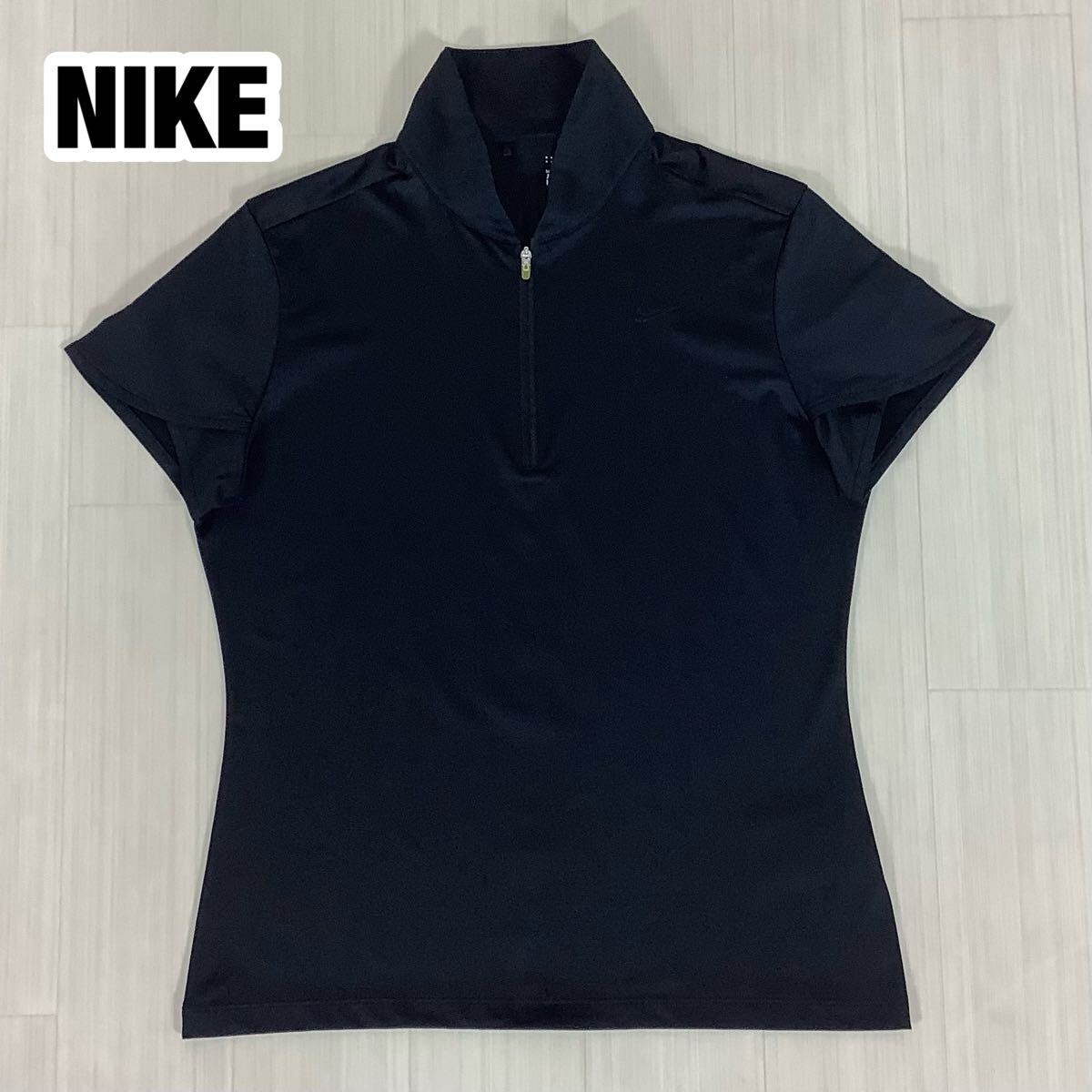 【美品】NIKE GOLF ナイキゴルフ DRI-FIT ハーフジップ スタンドカラー ブレード 半袖シャツ L ブラック 黒 プリントロゴ スウッシュ拍卖
