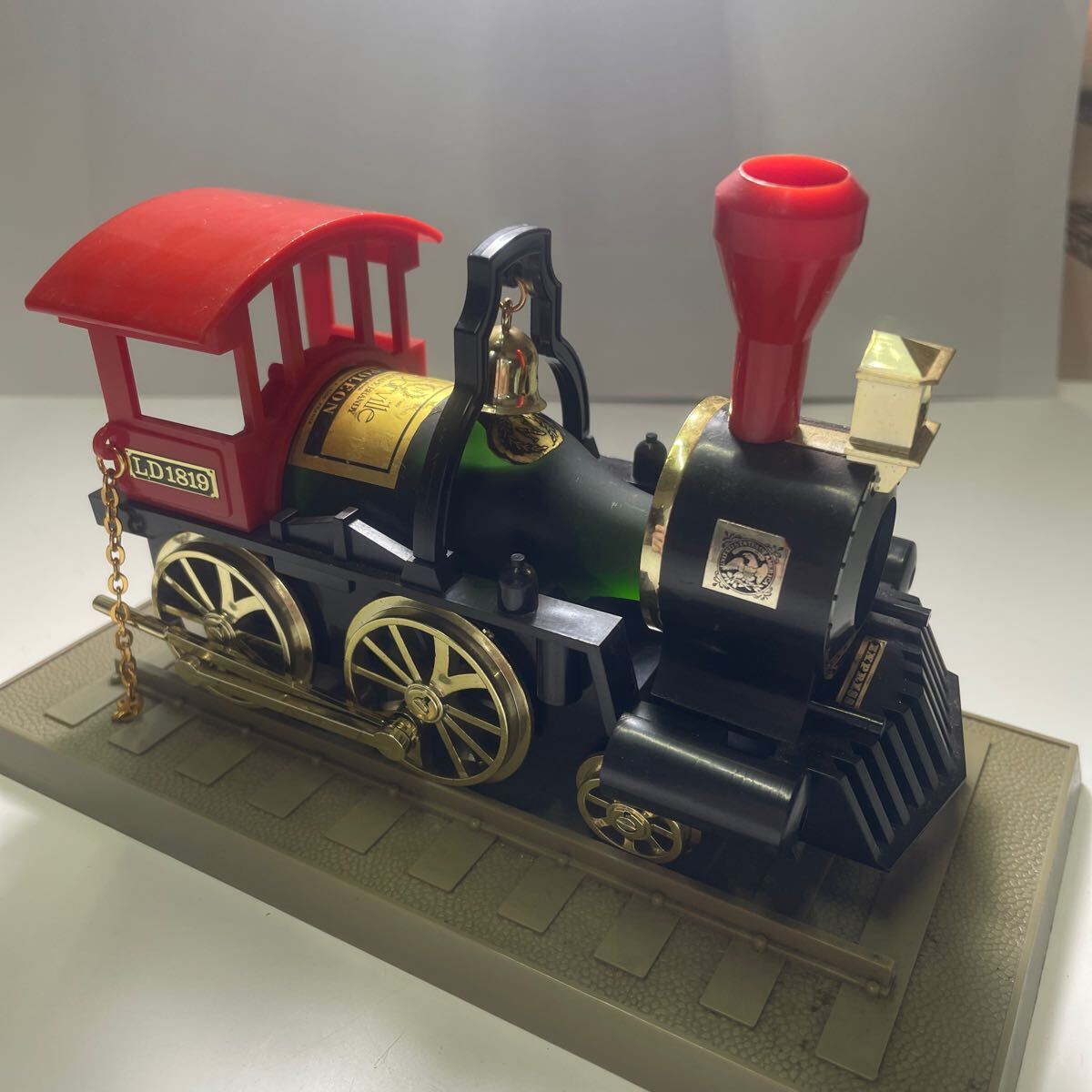 ブランデー DORVILLE NAPOLEON ミニボトル 蒸気機関車 ミニチュア コレクション お洒落 インテリア拍卖