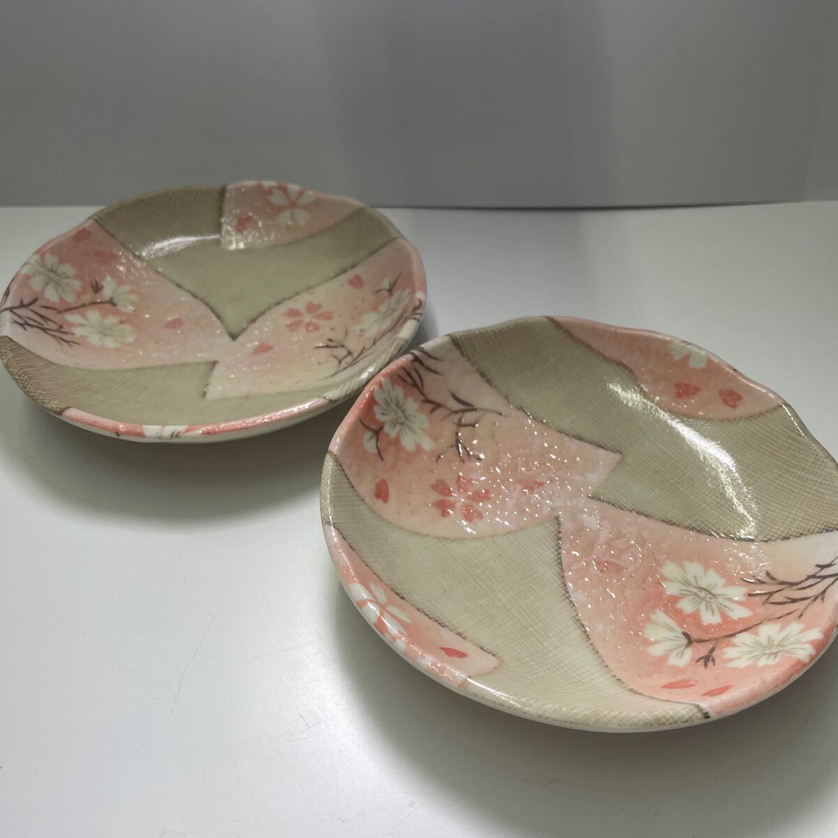 桜 花模様 和 陶器 皿 2枚セット 食器拍卖