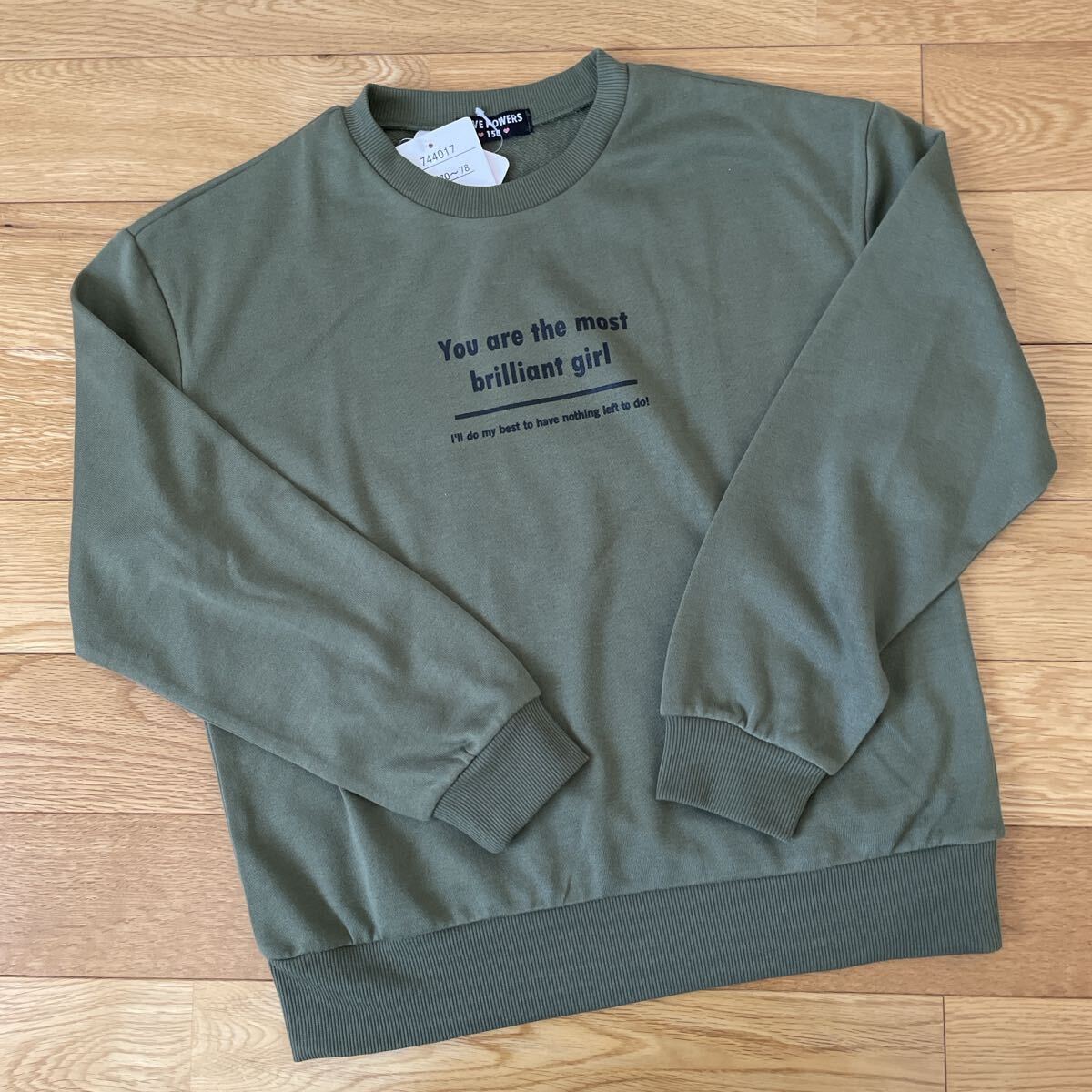 【新品】LOVE POWERS アップリケ トレーナー 150拍卖